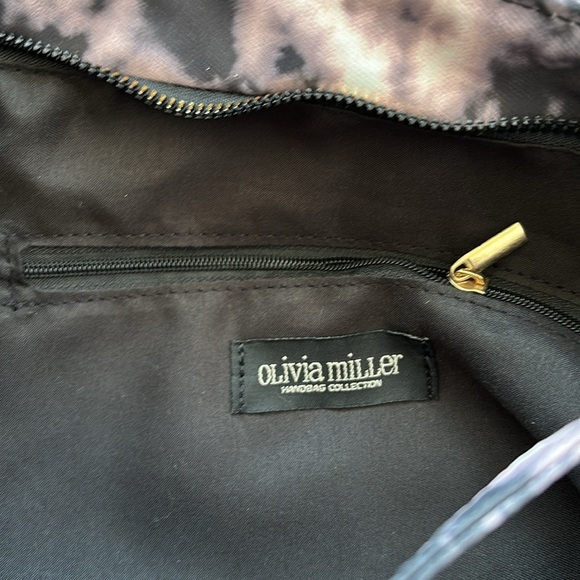 Olivia Miller Dylan,Large zip top tote w/wristlet bag,tie dye, multi-use,light - Picture 12 of 16